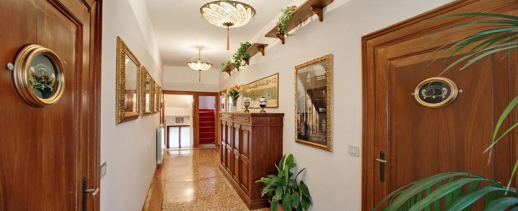 Bed and Breakfast Casa Rezzonico Venedig Exterior foto