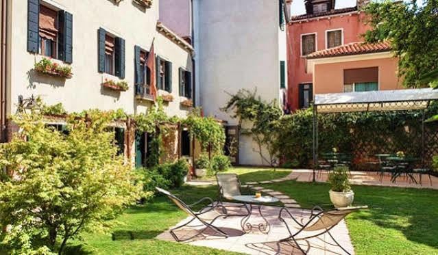 Bed and Breakfast Casa Rezzonico Venedig Exterior foto
